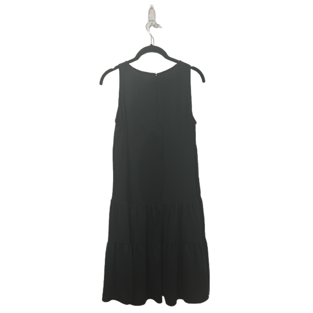 Black tiered sleeveless midi-dress